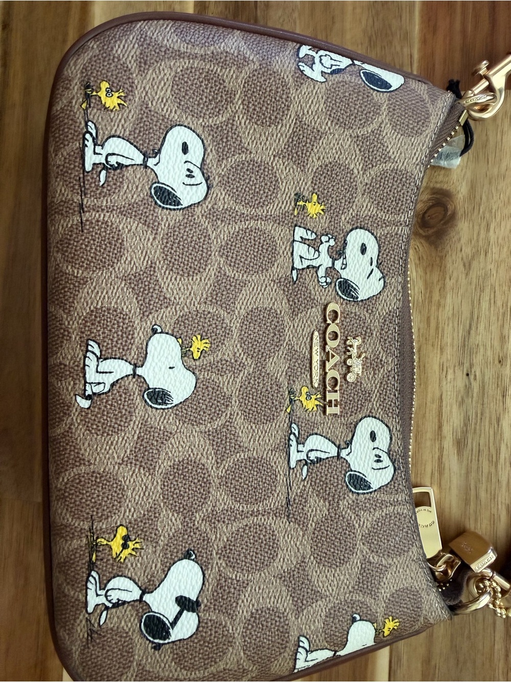 Coach x Peanuts Brown Snoopy Shoulder Bag with long strap - Picture 4 of 8